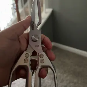 【Deals for You】HUUSK Kitchen Scissors All Purpose -FallFreshness- Stainless Steel Kitchen Shears, Sharp Silver Meat Scissors, Dishwasher Safe, Poultry Shears, Japanese Cooking Scissors for Food, Chicken Bones, and Turkey, Christmas Gift! photo review